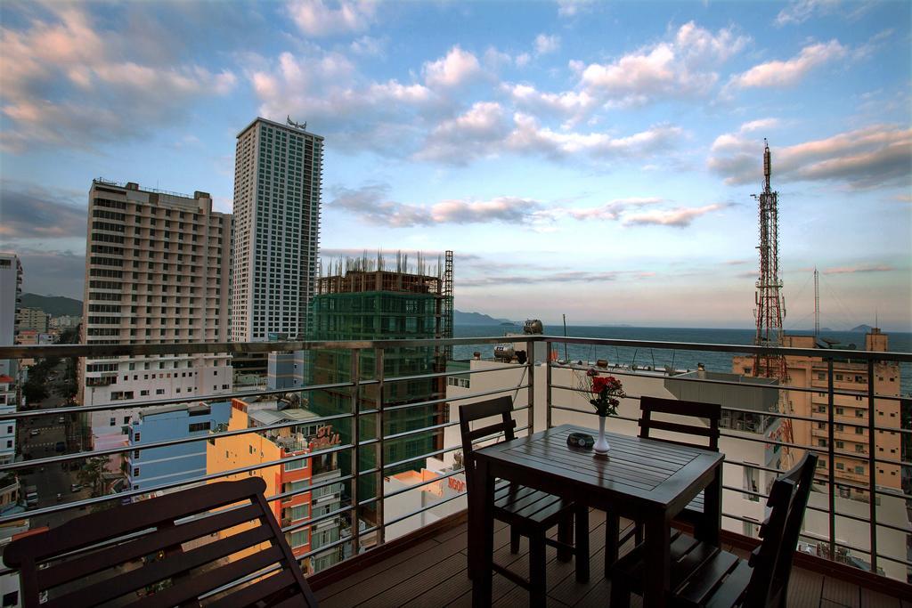Golden Rain Hotel - Hoang Vu Нячанг Экстерьер фото