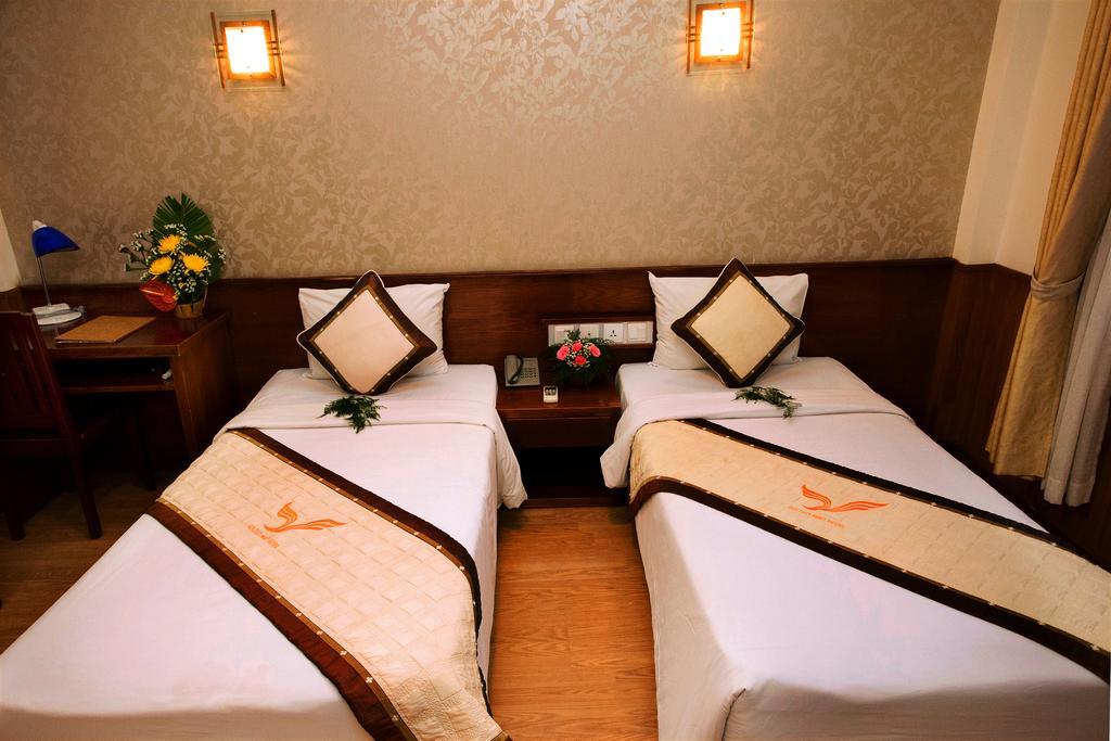 Golden Rain Hotel - Hoang Vu Нячанг Номер фото