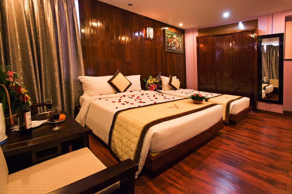 Golden Rain Hotel - Hoang Vu Нячанг Экстерьер фото